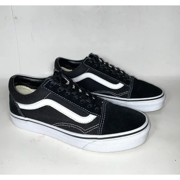 Vans Classic OG Suede Skateboarding Sneaker Black White Women's 6.5 Men's 5 - Picture 1 of 10